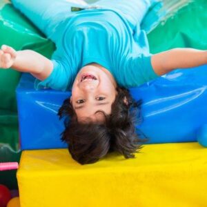 Hüpfburg mieten Graz für Kleinkinder in bunten Farben