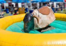 Rodeo Bullriding Maschine in grün, gelber Farbe